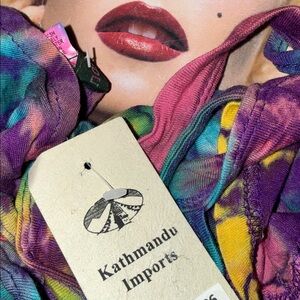 🌹🎨 •🫦 Kathmandu Imports x Colorful World Vibes 👄•🌹🎨